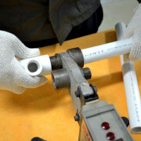 Température de soudage des tubes en polypropylène: les principales étapes de l'auto-soudage + tableau des valeurs