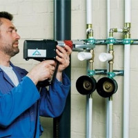 Comment remplacer les élévateurs d'eau dans l'appartement: un guide étape par étape