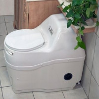 Qu'est-ce qu'un placard sec: le principe de fonctionnement et les spécificités de l'utilisation d'une plomberie autonome