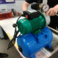 Station de pompage DIY: schémas de câblage et règles d'installation