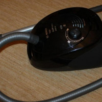 Présentation de l'aspirateur Bosch BSG 62185: sac ou conteneur - choix de l'utilisateur