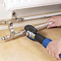 Installation de tuyaux en plastique par vous-même: technologie de connexion et exemples de câblage