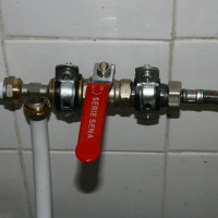 La grue pour la machine à laver: une revue des structures + notice d'installation