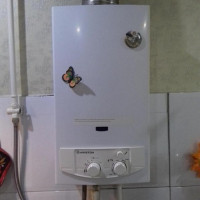 Le principe de fonctionnement d'une colonne de gaz: caractéristiques de l'appareil et fonctionnement d'un chauffe-eau à gaz