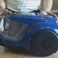 Test de l'aspirateur Samsung SC4520: l'assistant parfait pour les chalets d'été - simple, puissant et pas cher