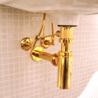 Eyeliner rigide pour le mélangeur: appareil, avantages et inconvénients + caractéristiques d'installation