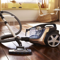 Comment choisir un bon aspirateur pour la maison et l'appartement: variétés d'équipements + conseils pour les clients