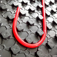 Tapis pour le chauffage par le sol: conseils de sélection + guide de style