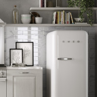 Critique du réfrigérateur SMEG: analyse de la gamme, avis + TOP-5 des meilleurs modèles du marché