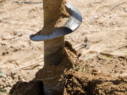 Wassersuche nach Schneckenbrunnen Erkundungsbohrer
