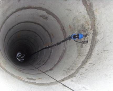 Comment faire une pipe à eau d'un puits à une maison de vos propres mains Puits d'anneaux en béton