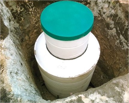 Caisson en plastique pour un puits