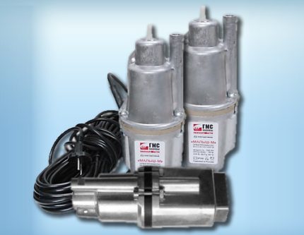 Utilisation de pompes vibrantes pour nettoyer un puits