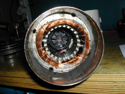 Enroulement du moteur de la pompe à eau