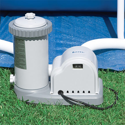 Pompe avec filtre pour aménager une piscine privée Pompe de filtration