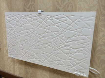 O princípio de operação de um aquecedor monolítico de quartzo