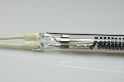 Réchauffeur de carbone infrarouge à tube sous vide Isolation en spirale