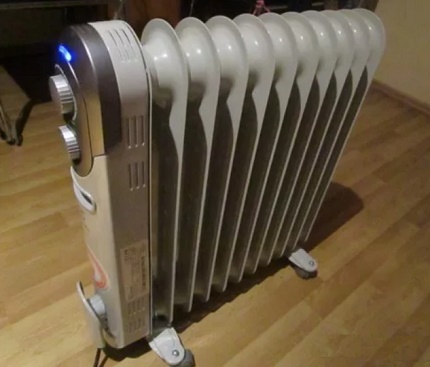 Réchauffeurs d'huile Elite: ce qui est mieux Modèle Electrolux EOH / M-1221