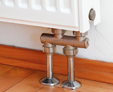 Connexion de la batterie inférieure