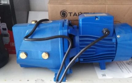 Typhon de pompe à eau de surface