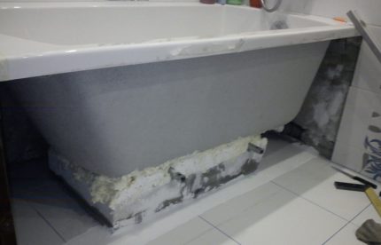 Installer une salle de bain sur des briques