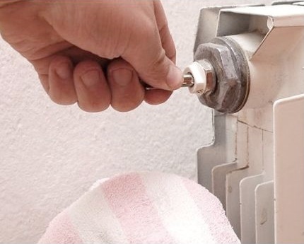 Radyatörün normal çalışması için cihaz