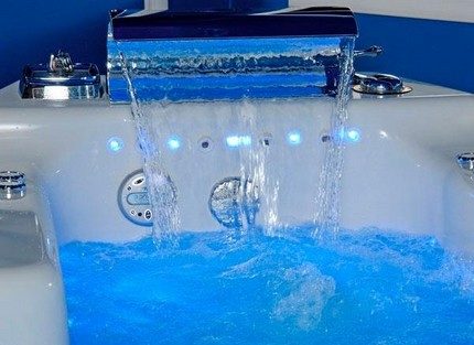 Système d'hydromassage dissimulé