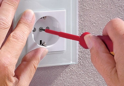 Serrage des vis de fixation