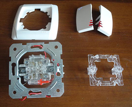 The device of the switch with two keys is needed to connect Switch device