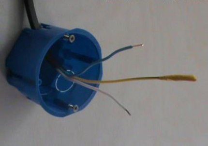 Installation du boîtier d'installation