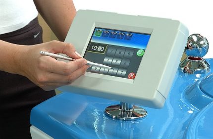 How to choose an electronically controlled spa bath Remote Control