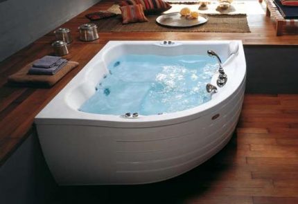 How to choose a hot tub with a bowl of acrylic Acrylic bath