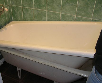 Die Essenz des Einsatzes in das Bad einlegen Technikbad im Bad