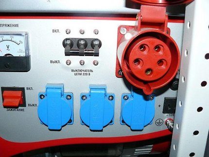 Tipos de tomadas e comutadores para redes elétricas trifásicas Rede elétrica industrial
