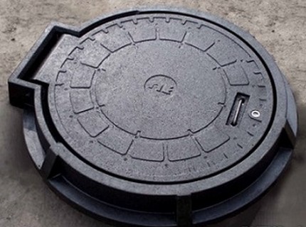 Do-it-yourself cesspool installation Polymer inspection hatch