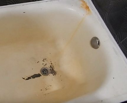 Die Möglichkeiten von flüssigem Acryl zur Wiederherstellung des Bades Flüssiges Acryl hat keine Angst vor Chips