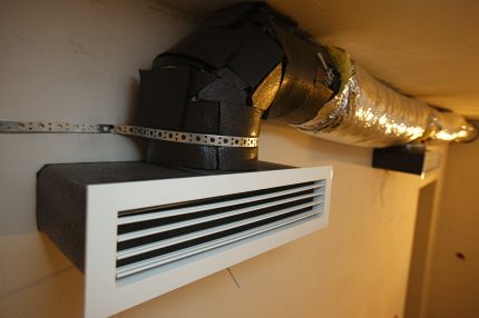 Elements of air heating system of a country house Duct grille