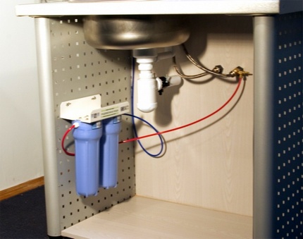 Built-in filters for water treatment in the country Built-in sewage treatment