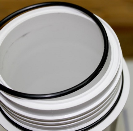 Le filtre pour la purification de l'eau de fabrication étrangère