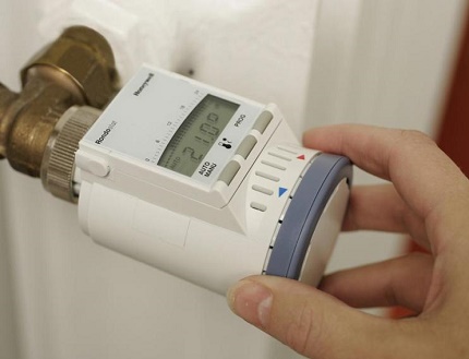 Type électronique de régulateurs de température dans les batteries