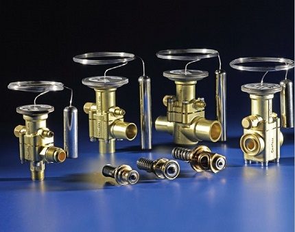 Válvula para eliminar golpe de aríete em tubulações Válvula para excluir golpe de aríete