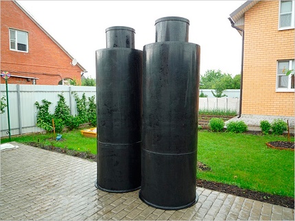 Avantages d'un insert monolithique pour l'étanchéité d'une fosse septique en béton Insert d'étanchéité monolithique dans une fosse septique