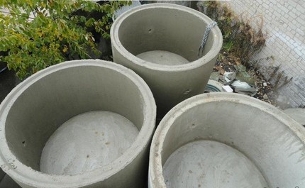 Anneaux d'usine avec des fonds