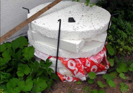 Les spécificités de l'isolation d'une fosse septique en anneaux de béton Isolation de la couverture