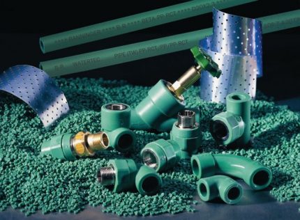 Kit pour l'assemblage de l'eau d'été dans le pays Tuyaux et raccords pour le montage de l'alimentation en eau