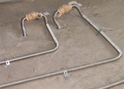 Tubos opcionais para o sistema de aquecimento de coletores de uma casa particular Tubos corrugados em aço inoxidável