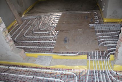 Underfloor heating pipe protection