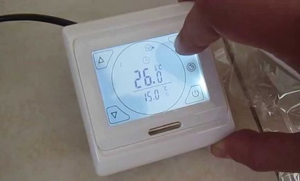 Thermostatfolie Infrarot wärmeisolierter Boden Intelligentes Modell mit Display