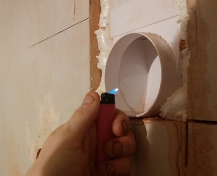 Comment vérifier le tirage dans les conduits de ventilation d'une maison privée Contrôle de traction