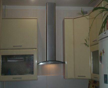 Decorative duct complete with exhaust hood Decorative hood hood